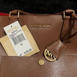 Michael Kors Greenwich LG GRAB BAG LEATHER